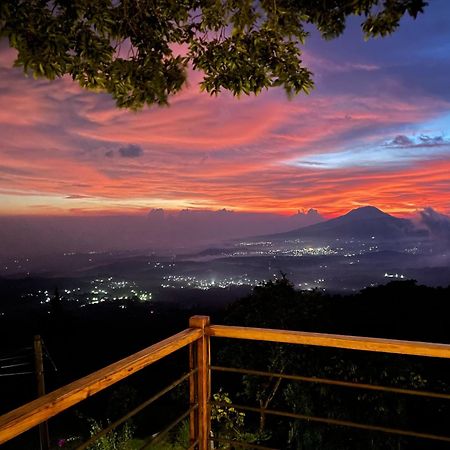 Provenza En Los Naranjos Juayúa 外观 照片